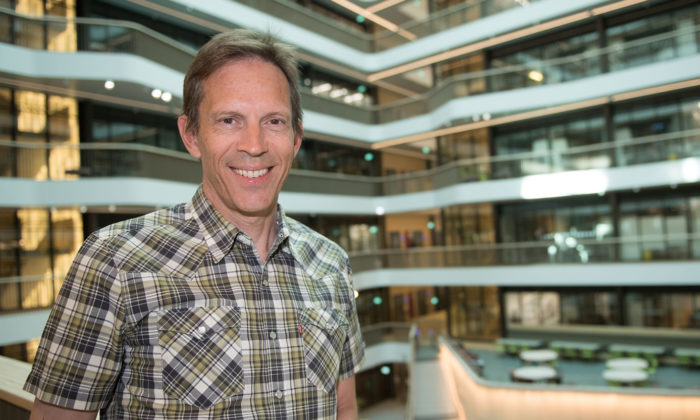Torsten Söderbergs akademiprofessor i medicin vill få hjärnan att reparera sig själv från nervskador Torsten Söderbergs akademiprofessor i medicin vill få hjärnan att reparera sig själv från nervskador
